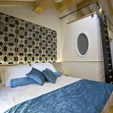 Borelli Palace&borelli Blue